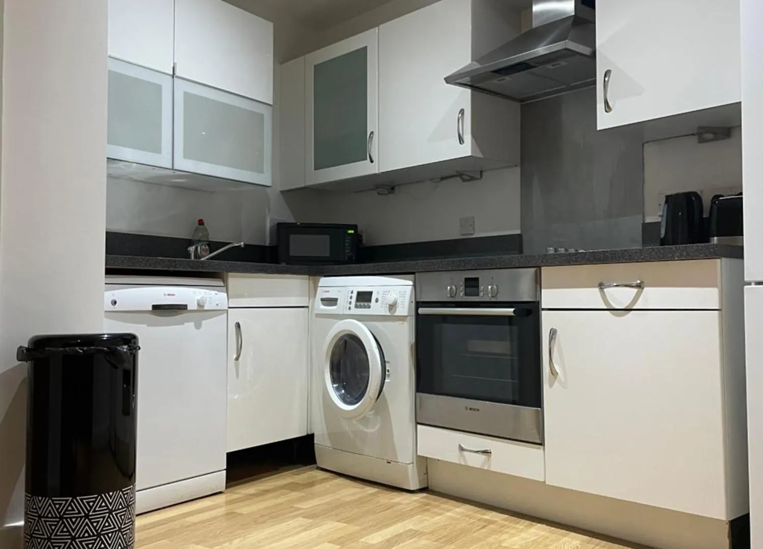 Entire Town Centre 2 Bedroom Apartment Very Close To Beach Bournemouth United Kingdom